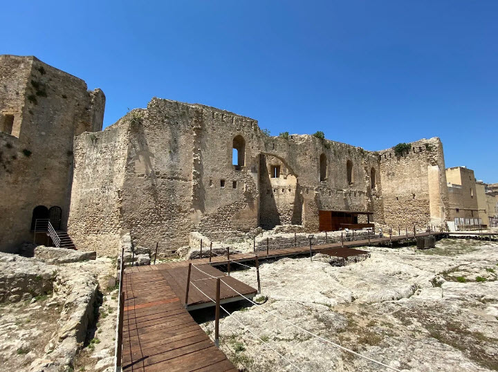 Castello Luna, Italy